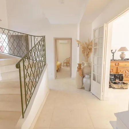 La Bastide D'eau - Exceptionnel, 5 Stars, 14 Pers. Villa
